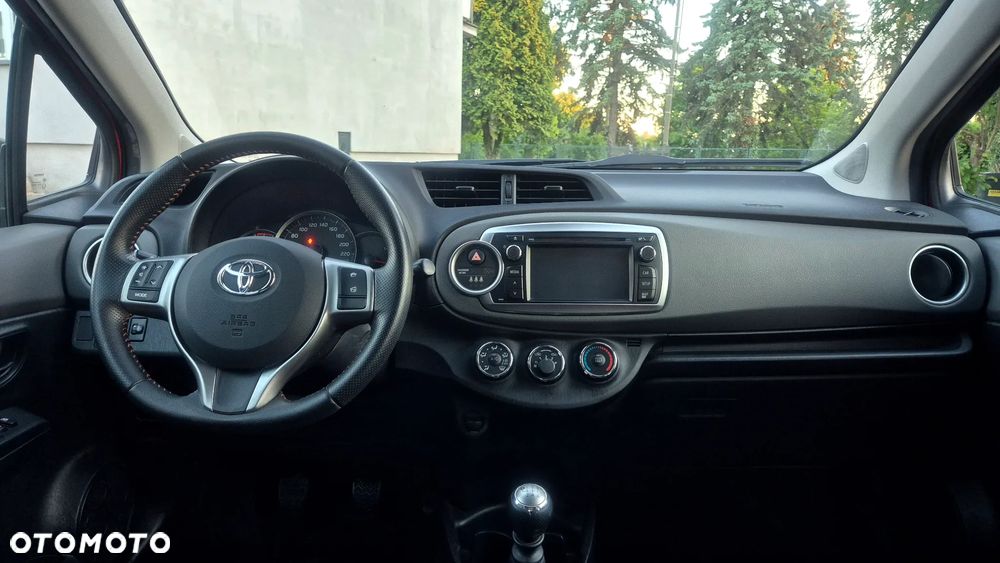 Toyota Yaris 1.33 VVT-i Club - 15