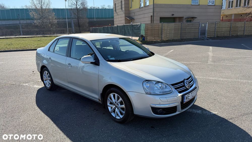 Volkswagen Jetta 1.4 TSI Trendline - 3