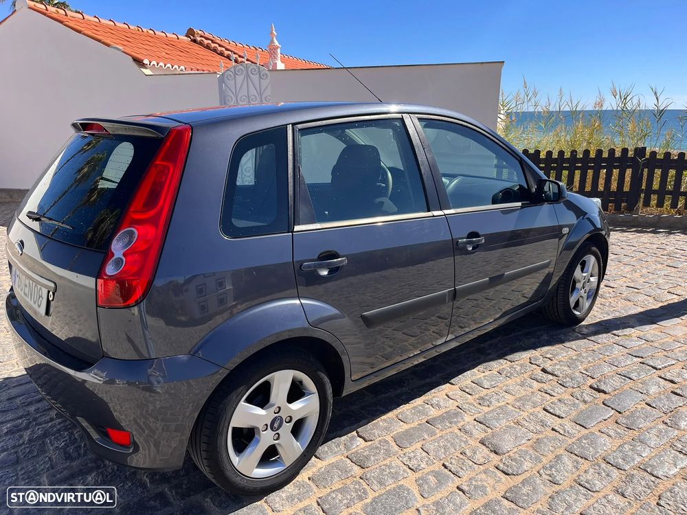 Ford Fiesta 1.25 Zetec - 4