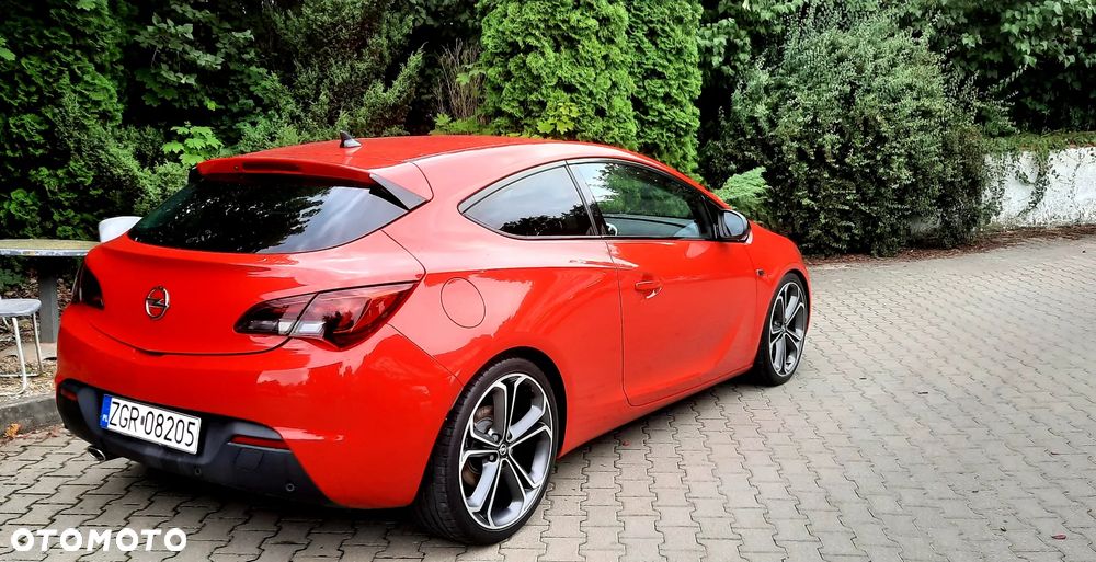 Opel Astra 1.6 T Sport - 2