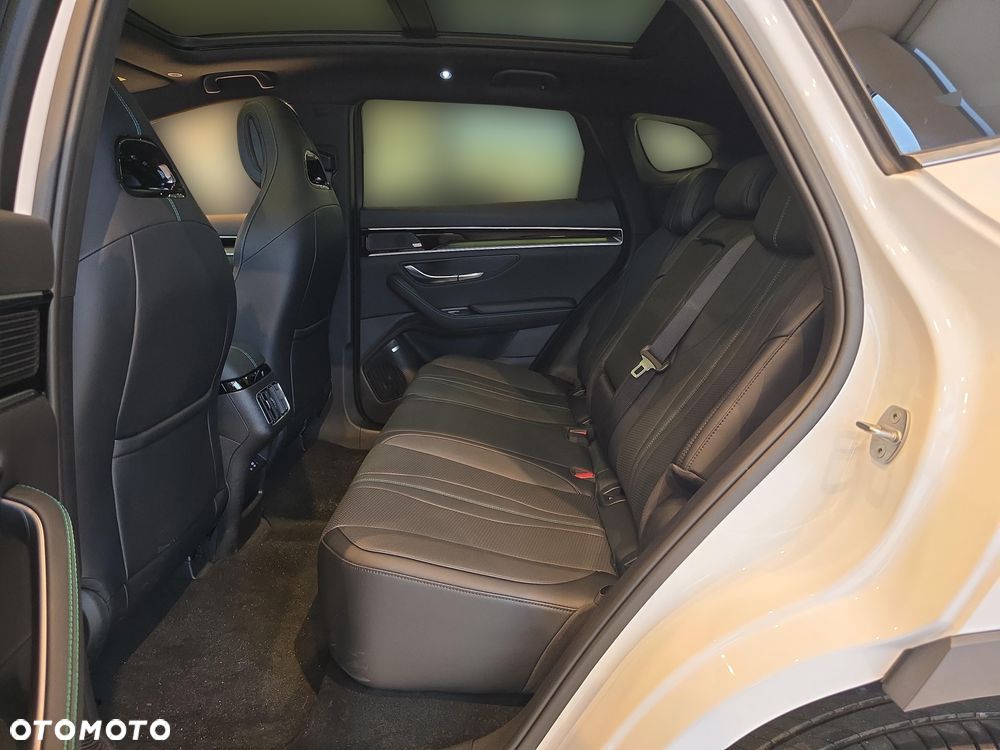 BYD Seal U 1.5T Design AWD - 11