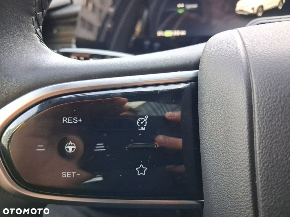 Omoda E5 - 24