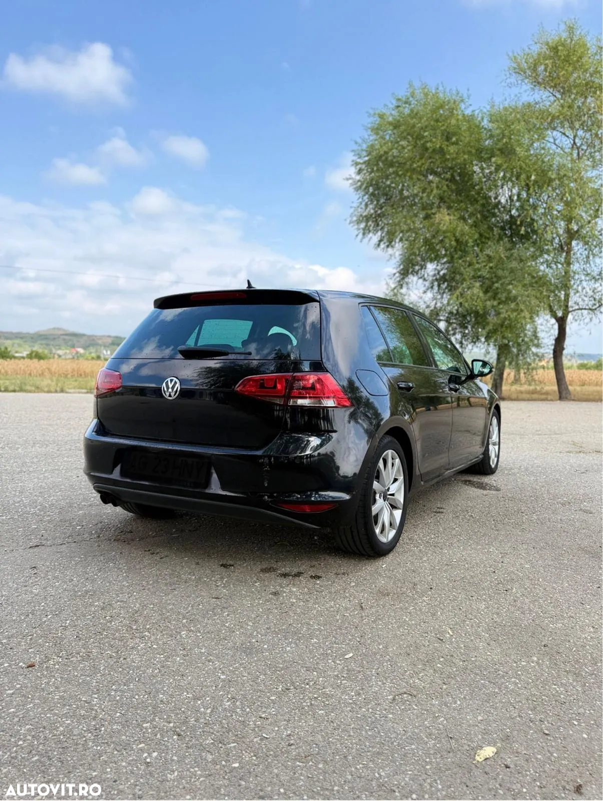 Volkswagen Golf 2.0 BlueTDI DSG Highline - 6
