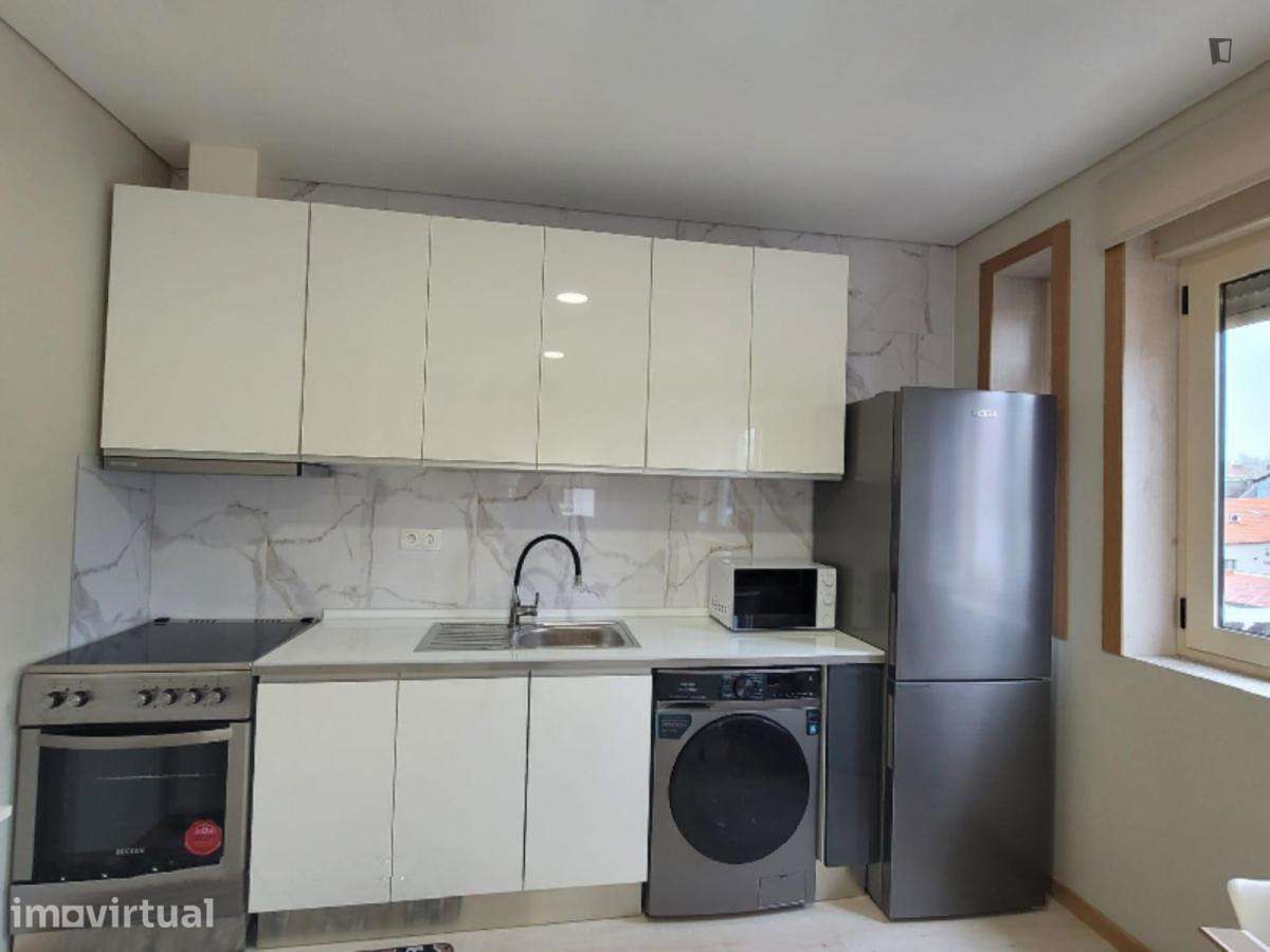Quarto - localizado em Paranhos Porto - Grande imagem: 4/10
