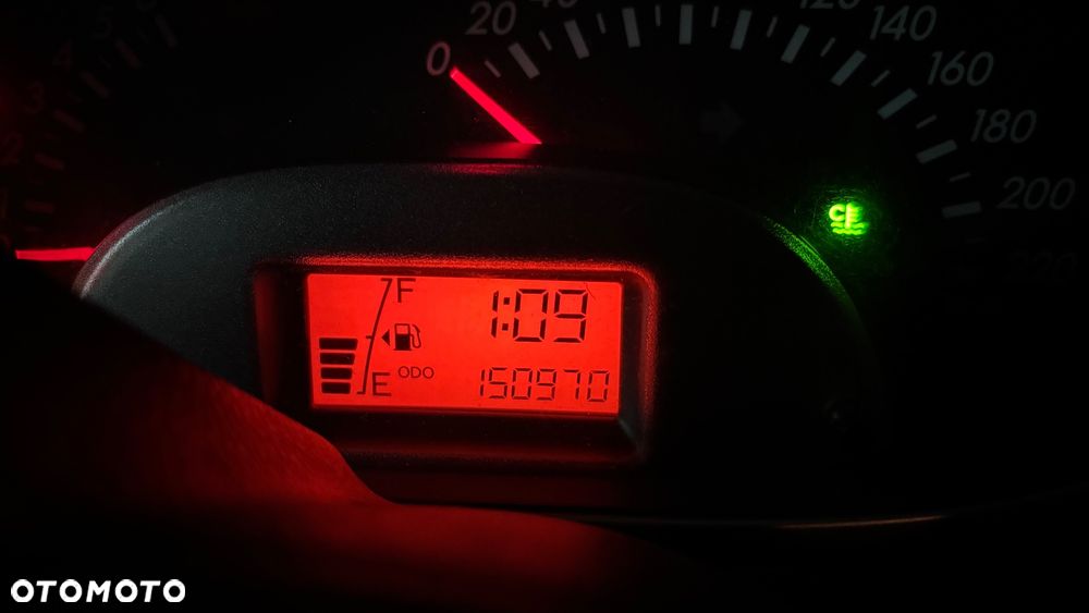 Daihatsu Sirion 1.5 - 6