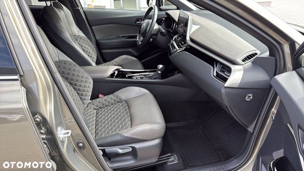 Toyota C-HR 1.8 Hybrid Executive - 8