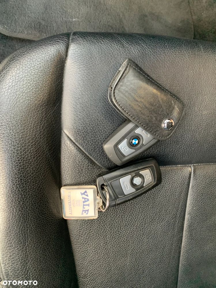 BMW Seria 3 320d - 29