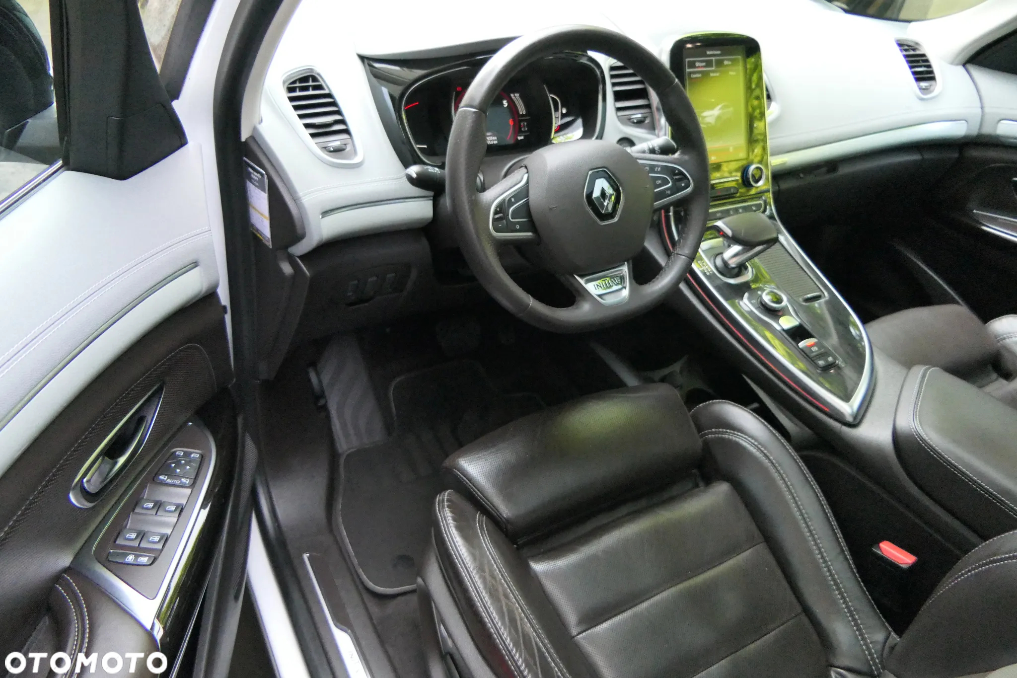Renault Espace 1.6 TCE Initiale Paris EDC 7os - 19