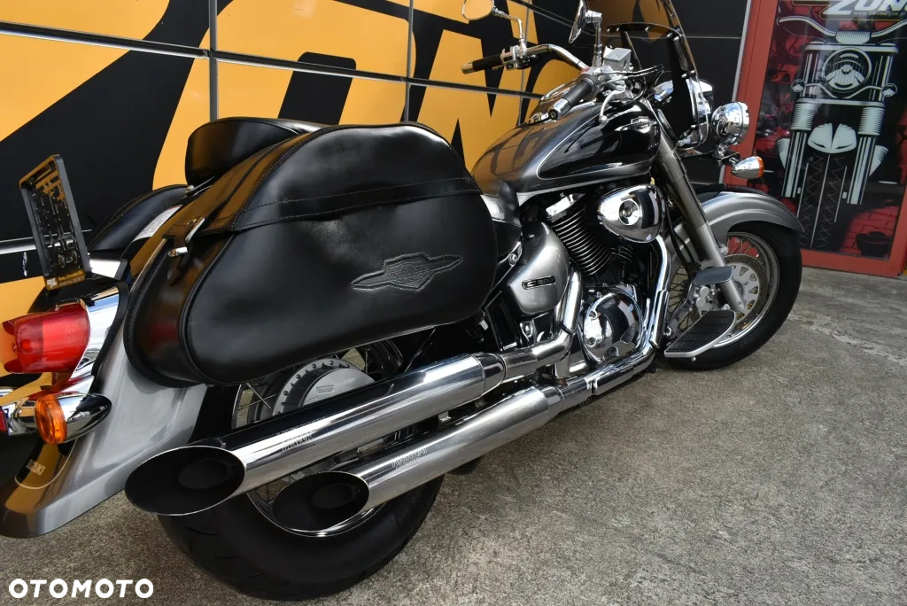 Suzuki Intruder - 30