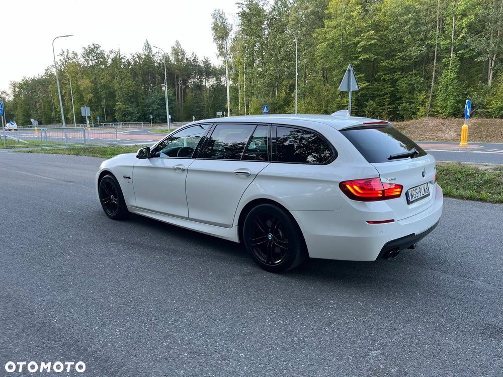 BMW Seria 5 530d xDrive Touring - 8