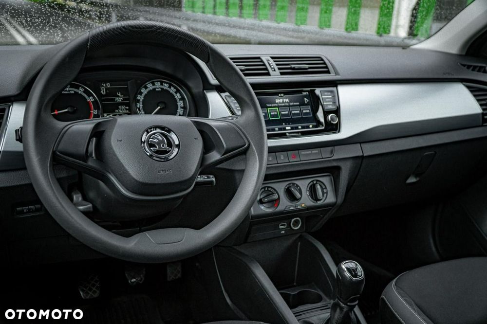 Skoda Fabia - 8