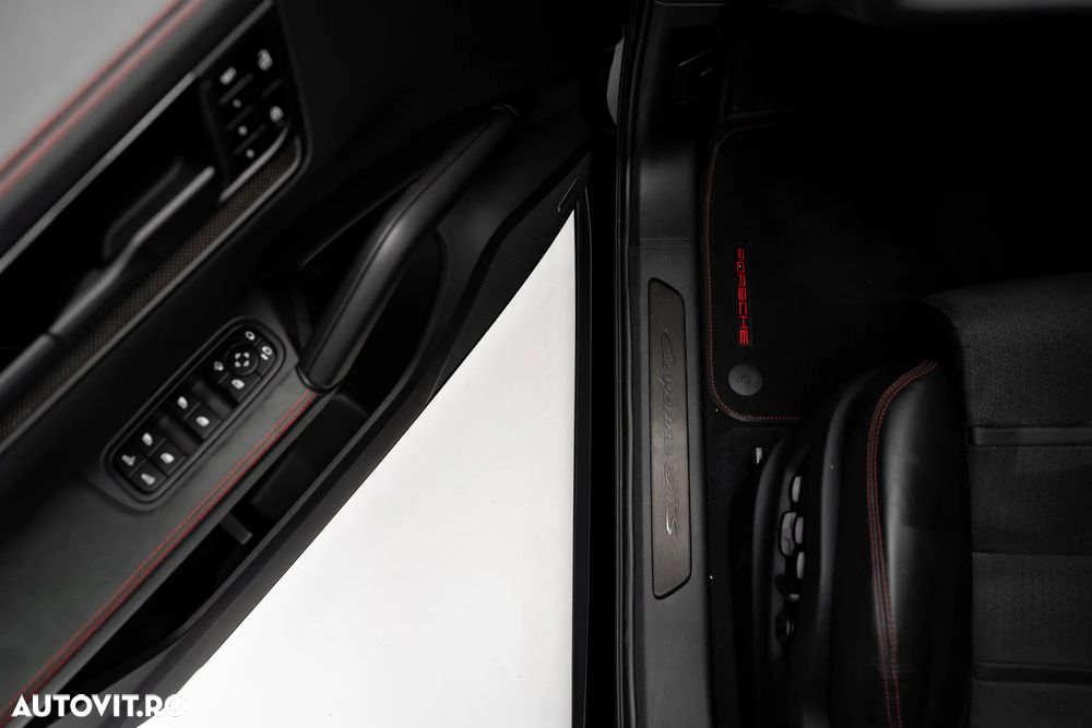 Porsche Cayenne GTS - 14