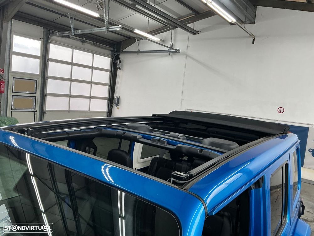 Jeep Wrangler - 6