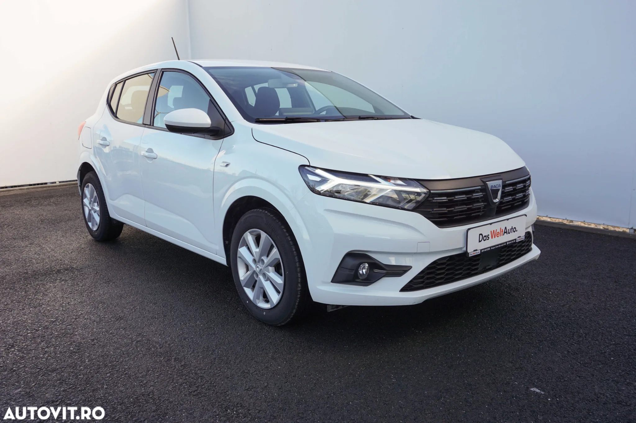 Dacia Sandero TCe 90 Essential - 3