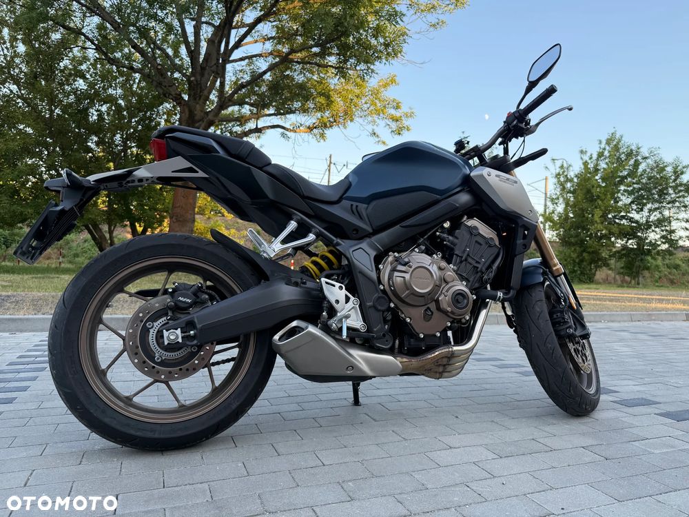 Honda CB - 31