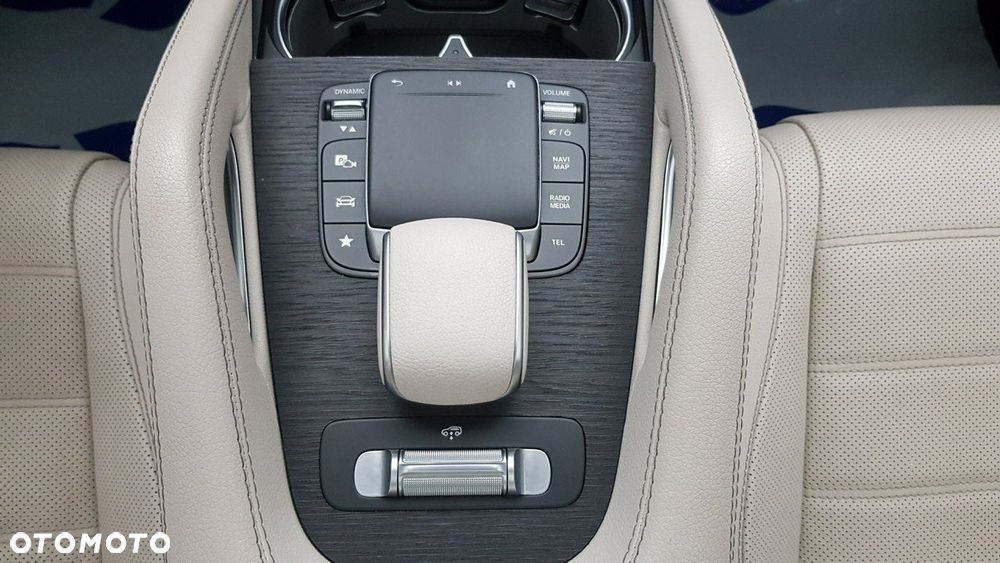 Mercedes-Benz GLE - 27