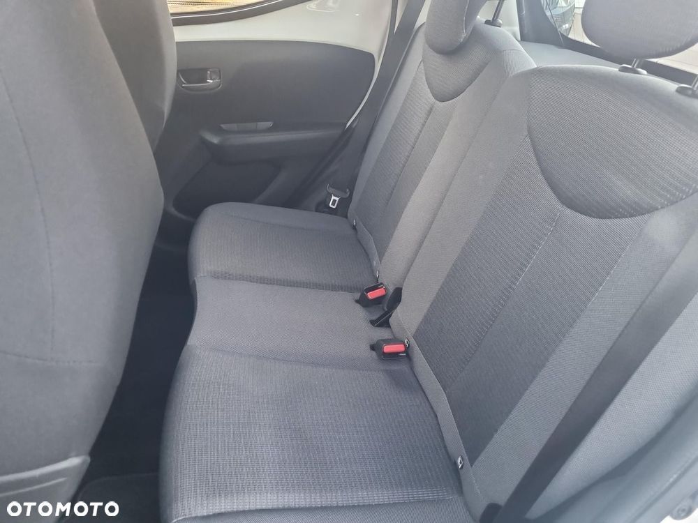 Toyota Aygo - 13