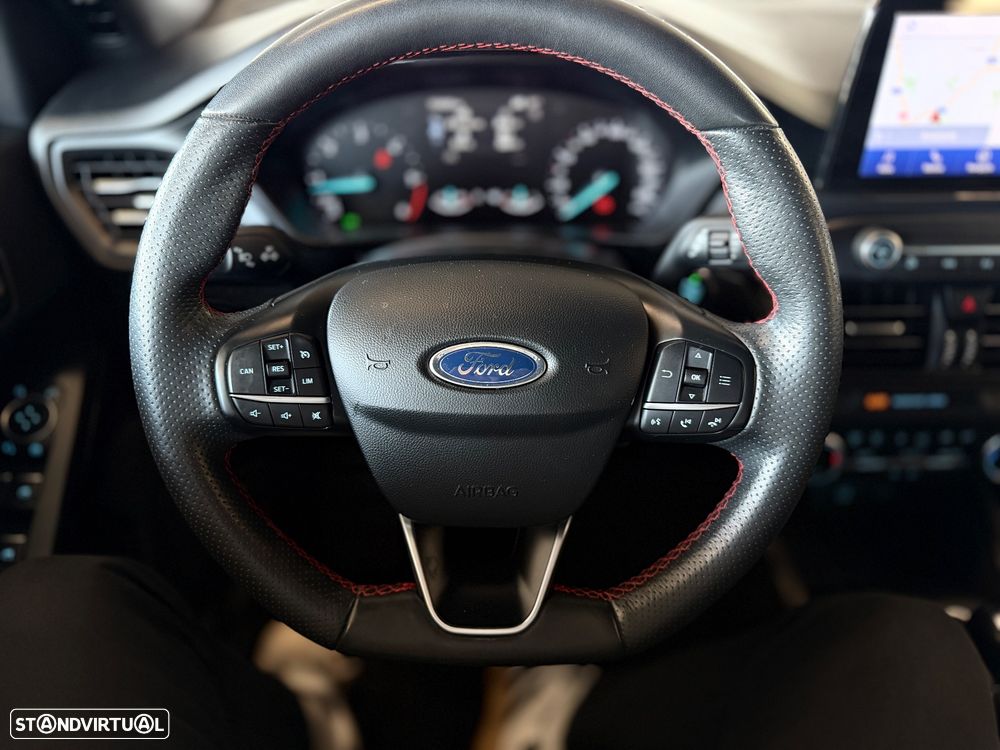 Ford Focus 1.5 TDCi ECOBlue ST-Line - 14