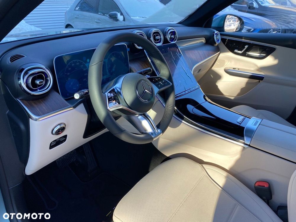 Mercedes-Benz GLC - 9