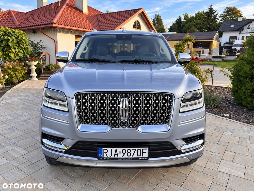 Lincoln Navigator - 2
