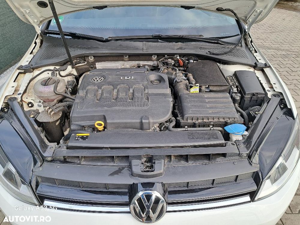 Volkswagen Golf Variant 1.6 TDI (BlueMotion Technology) DSG Trendline - 12