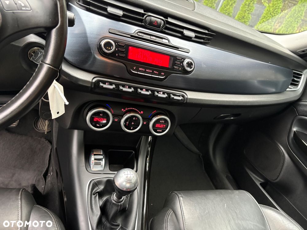 Alfa Romeo Giulietta 1.6 JTDM - 21