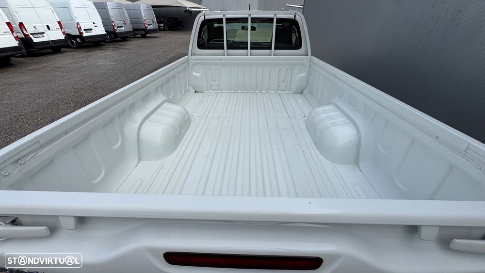 Toyota Hilux 2.4 D-4D 4X4 - 3