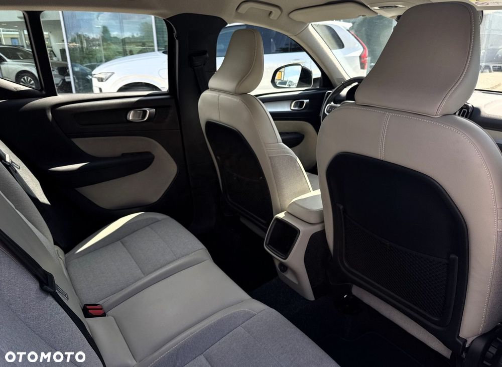 Volvo XC 40 - 22
