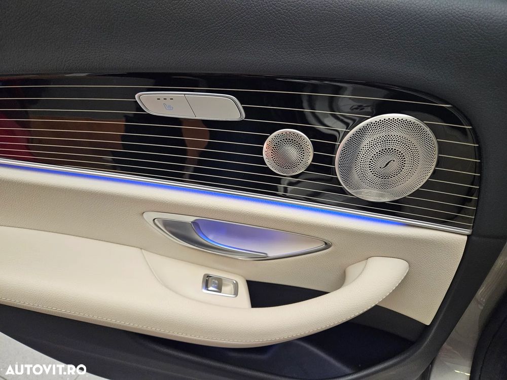 Mercedes-Benz E 300 4MATIC Aut. - 12