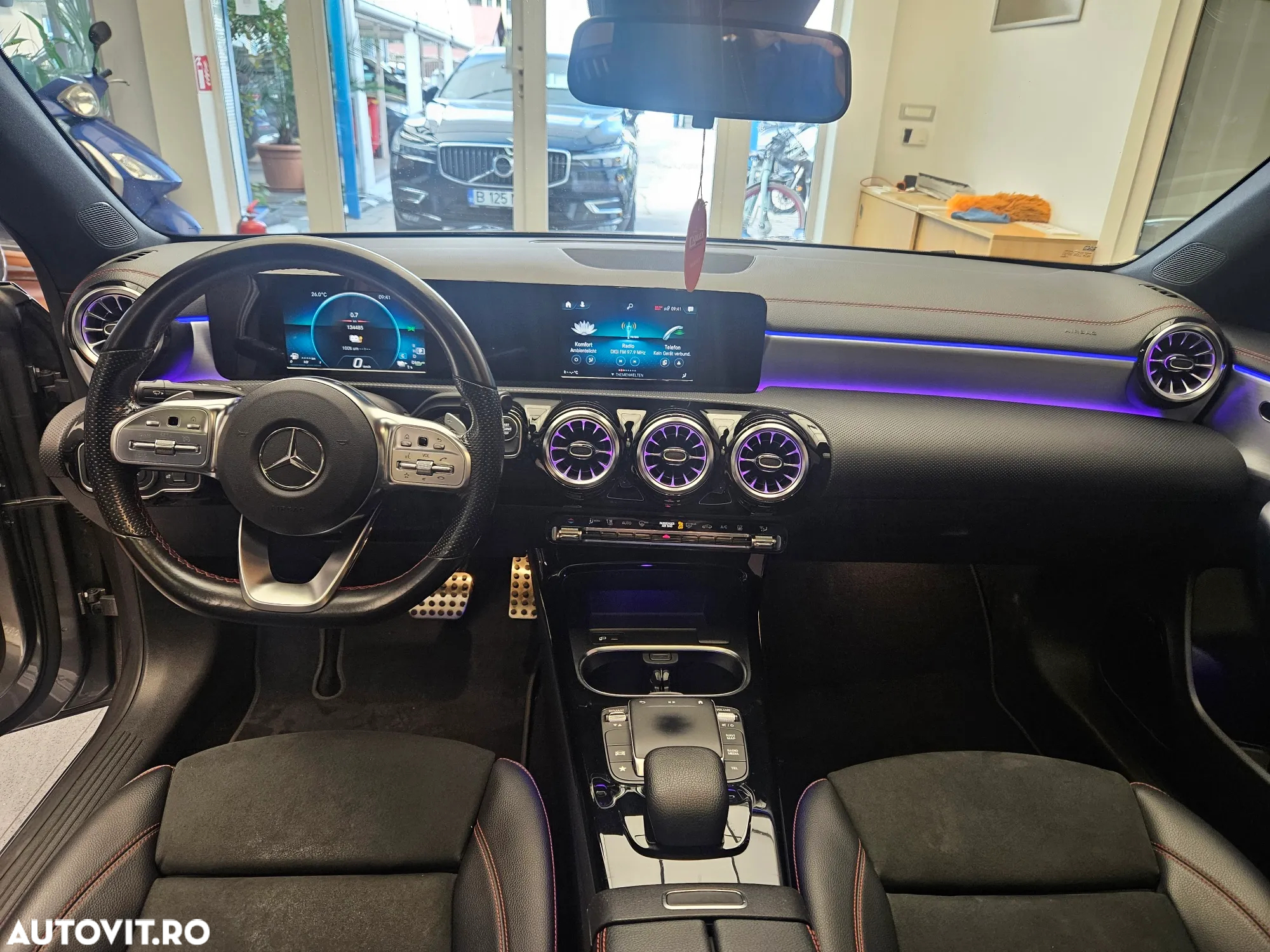 Mercedes-Benz CLA 250 e 8G-DCT AMG Line Advanced Plus - 19
