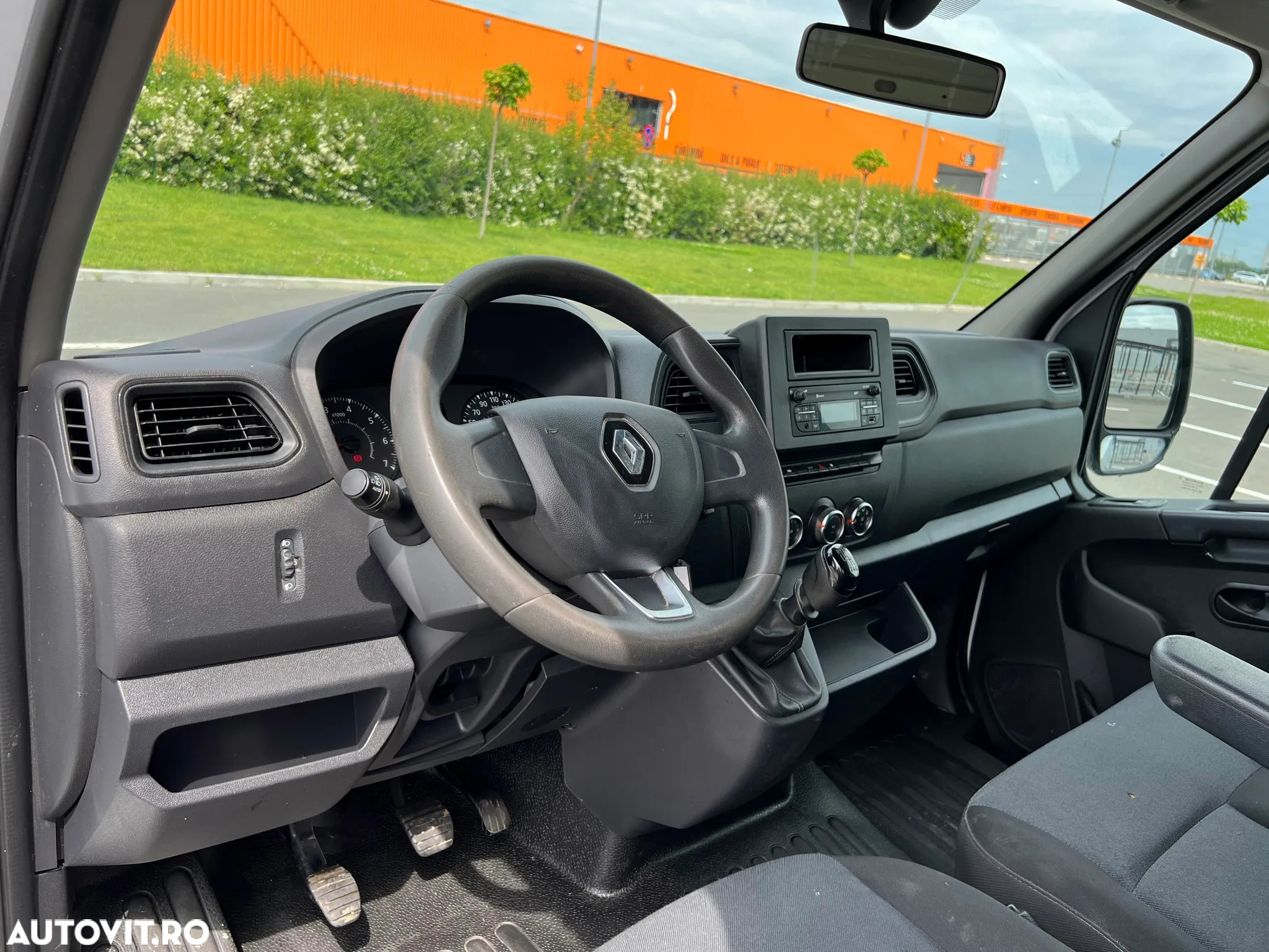Renault Master 2.3 Blue dCi 135 TT Sasiu CD 3,5t L3 - 16