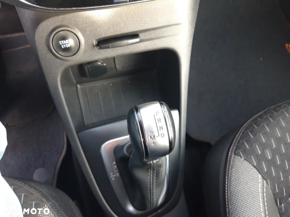 Renault Captur - 19