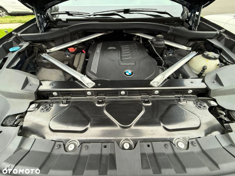 BMW X7 - 13