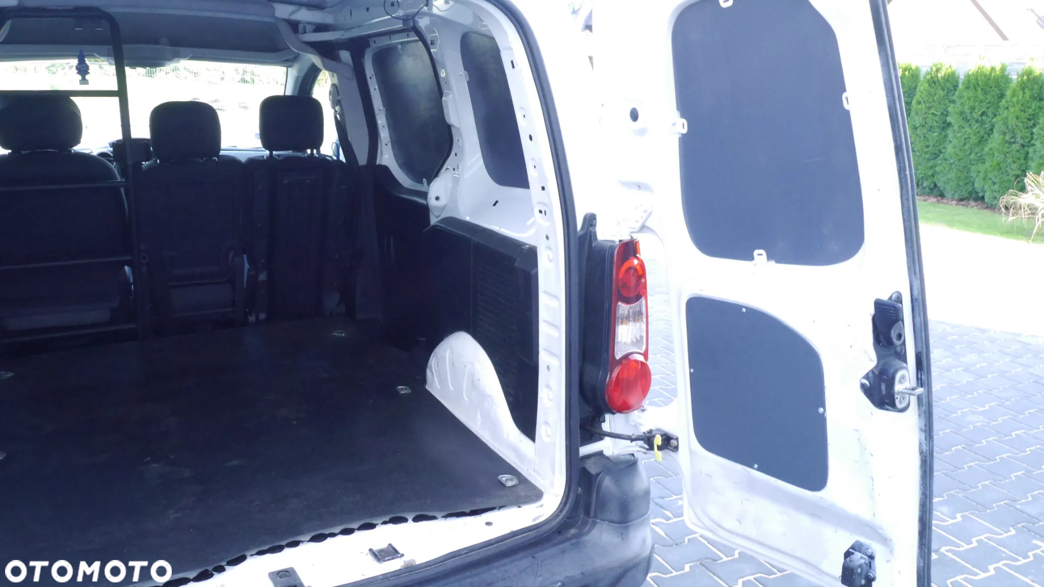 Citroën Berlingo L2 1.6 HDi 90 FAP Niveau A - 33