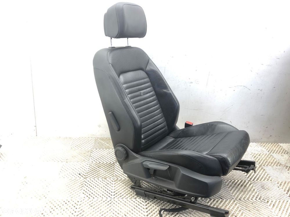 FOTELE KANAPA KOMPLET - 1799.00 PLN - VW PASSAT B8 (3G2, CB2) 2014 - 2022 2.0 TDI 4motion 140 kW - 5