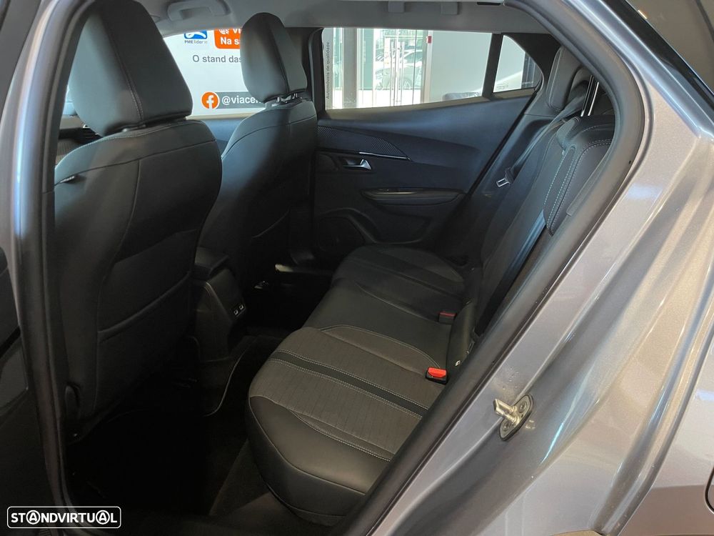 Peugeot 2008 1.2 PureTech Allure Pack EAT8 - 25