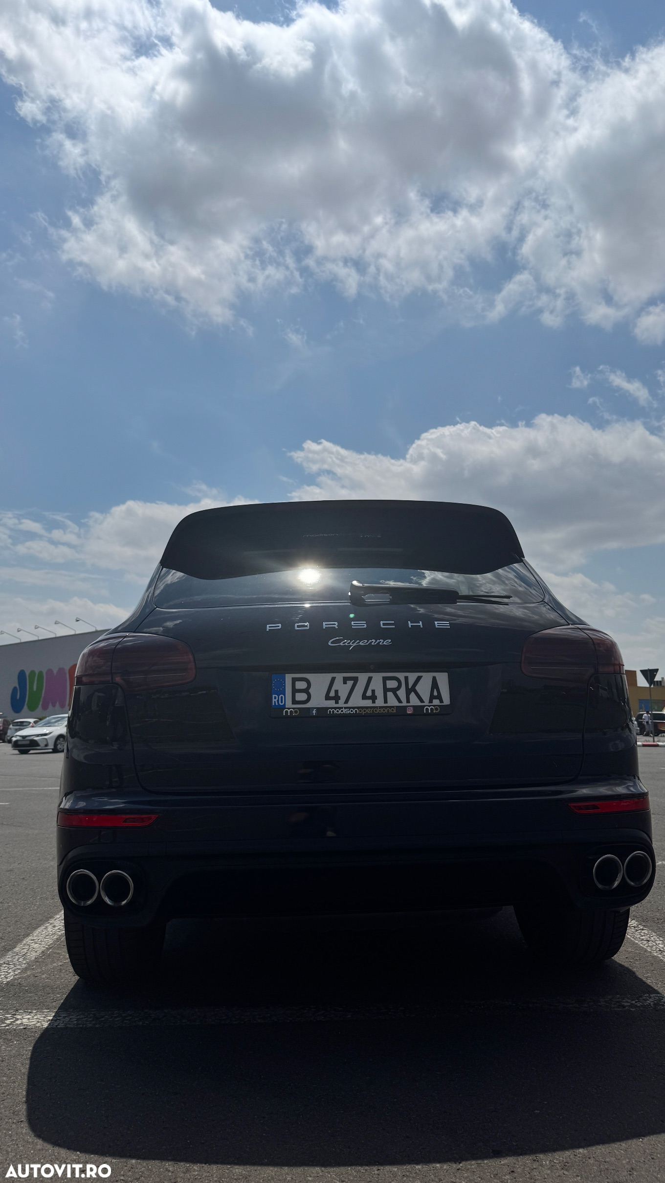 Porsche Cayenne 3.0 L - 16