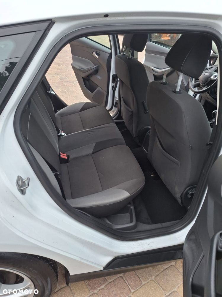 Ford Focus 1.6 TDCi Ambiente - 16