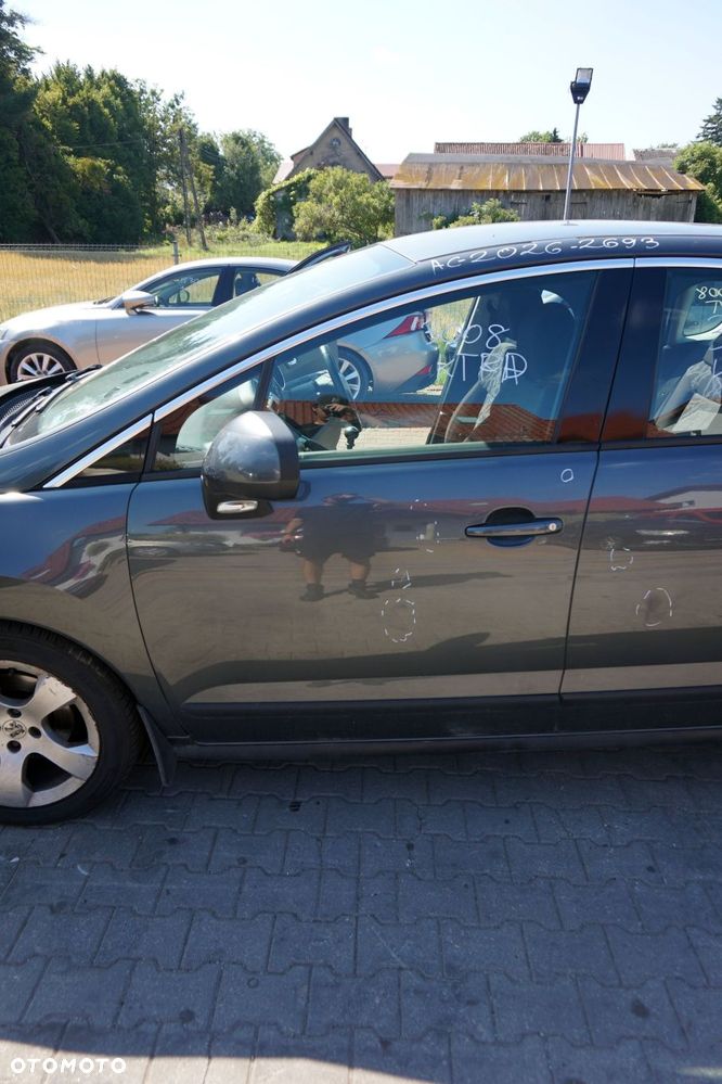 DRZWI PRZEDNIE LEWE 3008 I KTPD  SZARY PEUGEOT 2009-2013 - 1