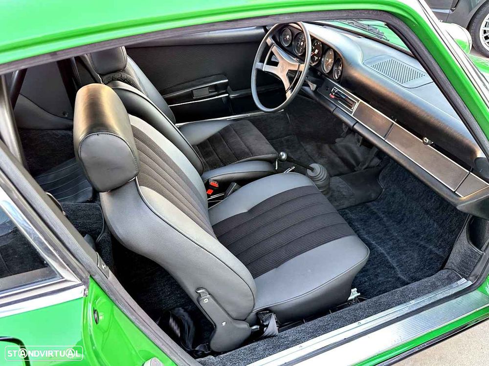 Porsche 911 (991) - 26