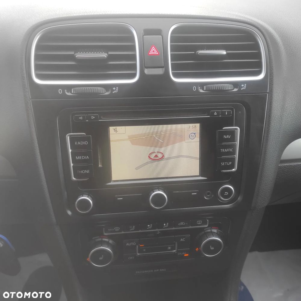 Volkswagen Golf - 20