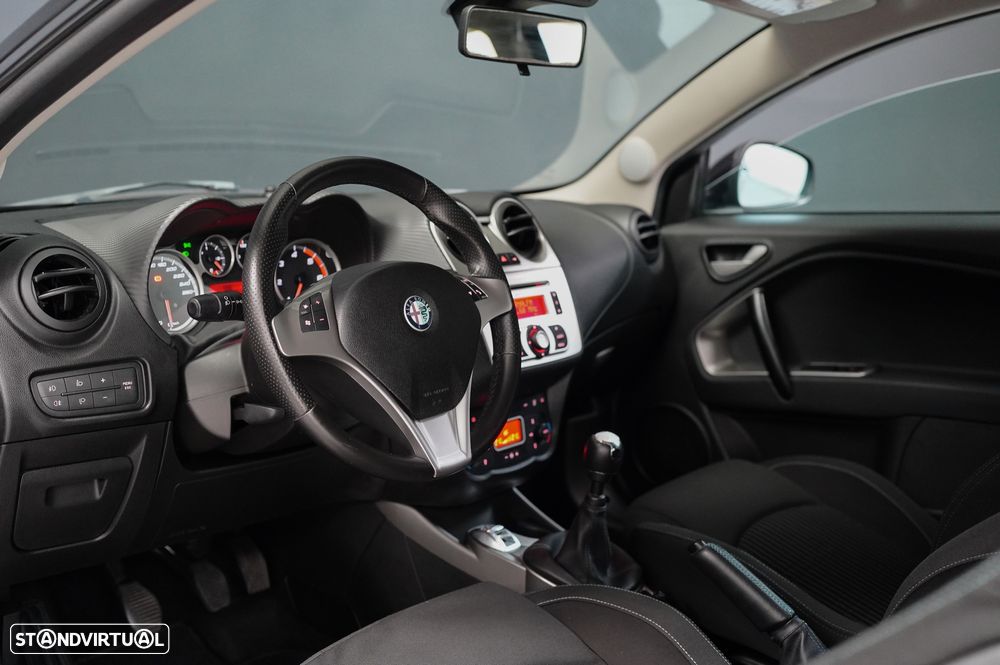 Alfa Romeo MiTo 1.6 JTD Distinctive - 2