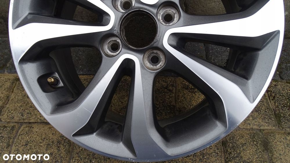 hyundai i10 6jx15 et53 4x100 - felga oryginał - 3