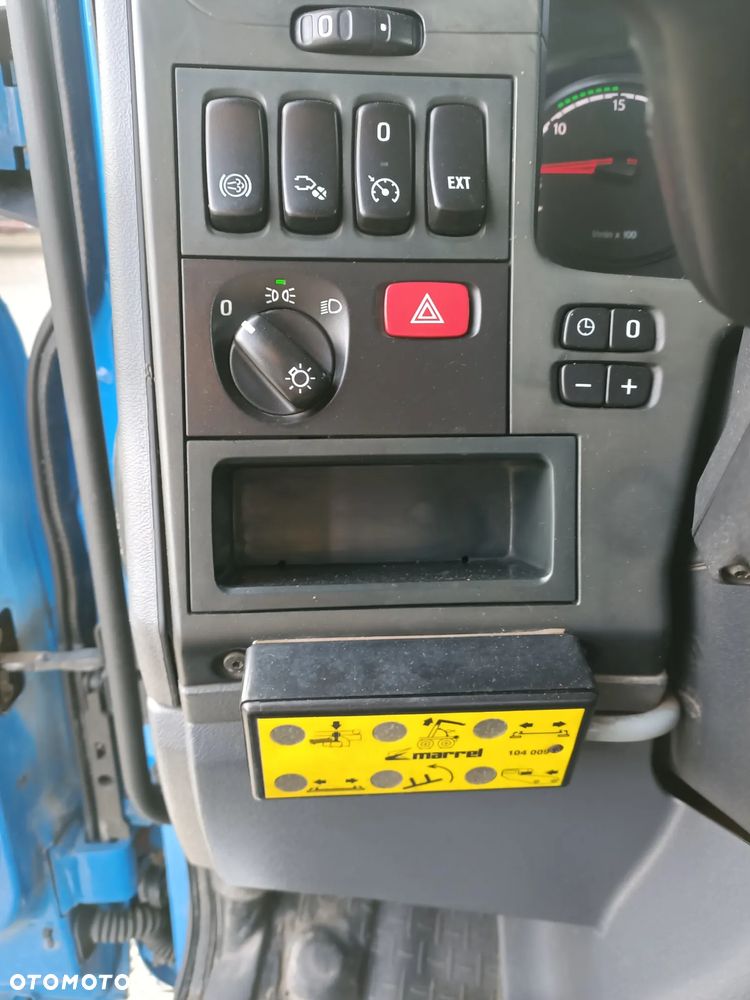 Scania P320 6x2 Hakowiec Marrel , oś skrętna - 20