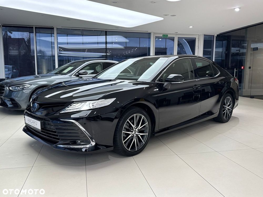 Toyota Camry 2.5 Hybrid Executive CVT - 2