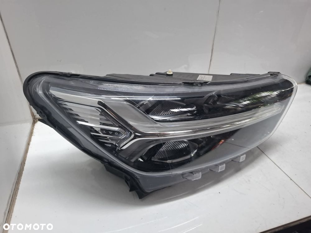 LAMPA PRAWA PRZEDNIA PRZÓD VOLVO XC40 17- FULL LED 31446779 - 5
