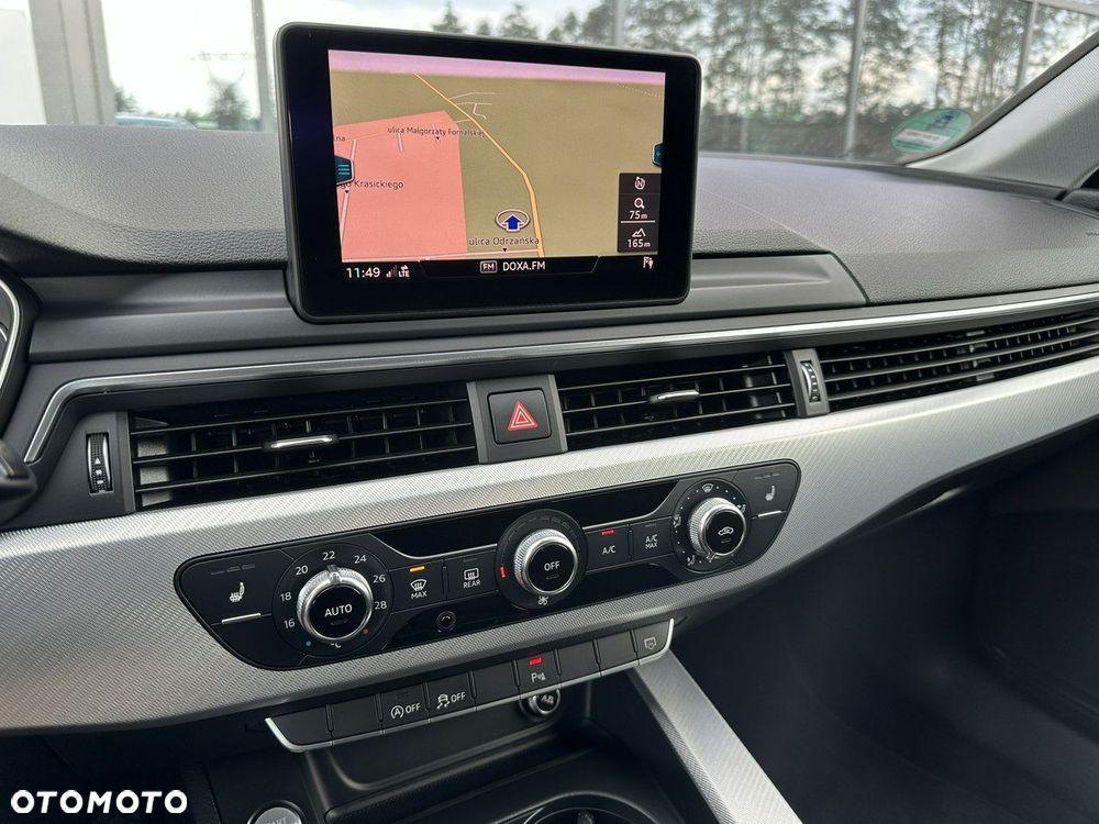 Audi A4 Avant 2.0 TDI ultra S tronic sport - 25