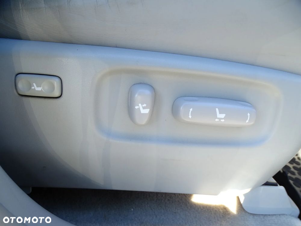 Lexus RX 300 Lux - 25