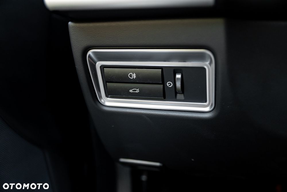 Jaguar XF 2.0 T Premium Luxury - 32