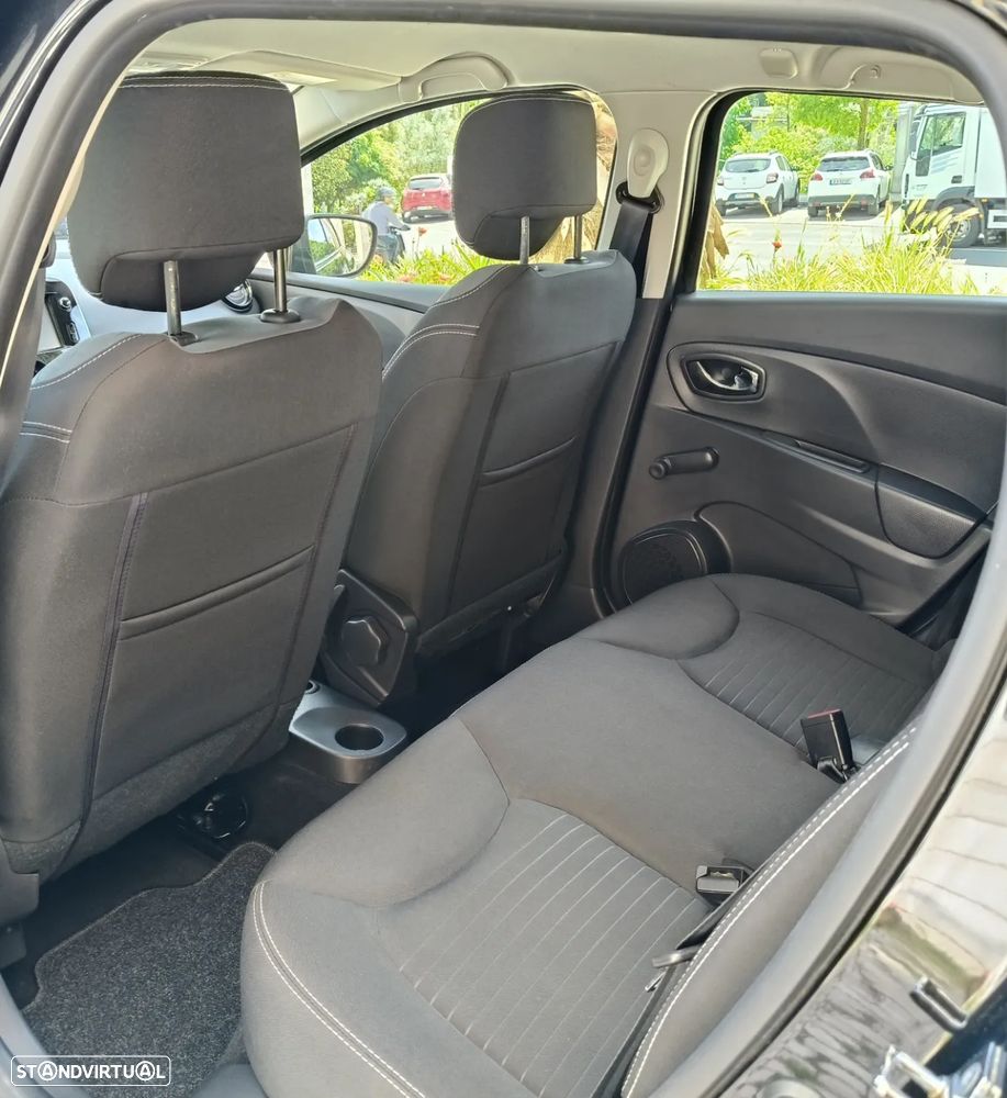 Renault Clio Sport Tourer 1.5 dCi Dynamique S - 19